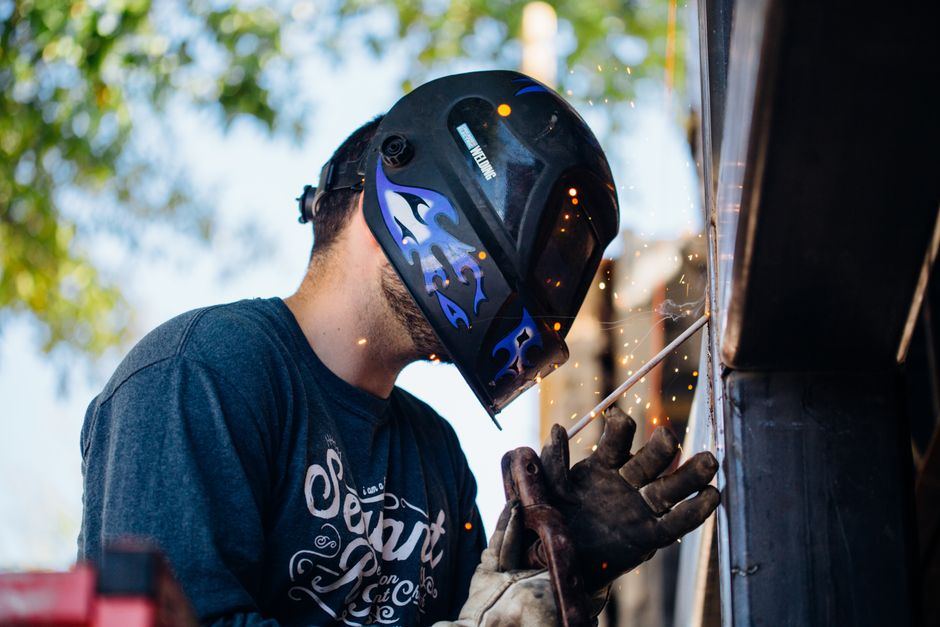 welding helmet comparison and buying guide